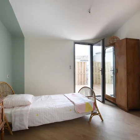 Maison Sainte-marie-de-ré, 6 Pièces, 9 Personnes - Fr-1-258-118 Sainte-Marie-de-Ré