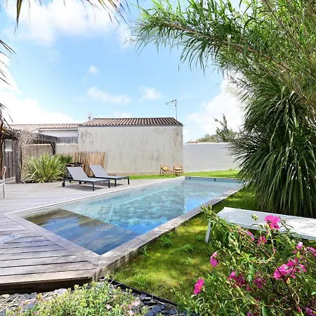 Villa Maison Sainte-marie-de-ré, 6 Pièces, 9 Personnes - Fr-1-258-118