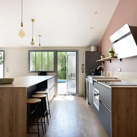 Maison Sainte-marie-de-ré, 6 Pièces, 9 Personnes - Fr-1-258-118