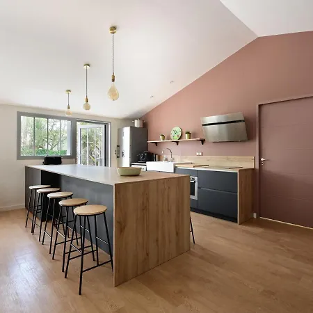 Maison Sainte-marie-de-ré, 6 Pièces, 9 Personnes - Fr-1-258-118 Villa